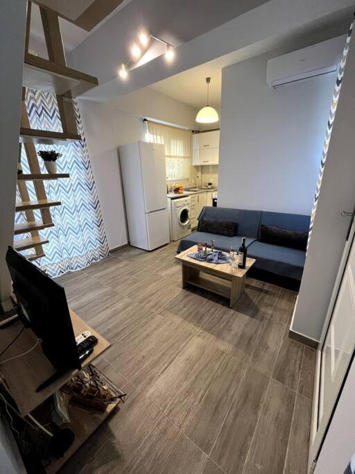 דירות Paradeísion Lydia'S Cozy House מראה חיצוני תמונה